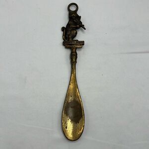 Vintage Brass "The Cat & Fiddle" Shoehorn